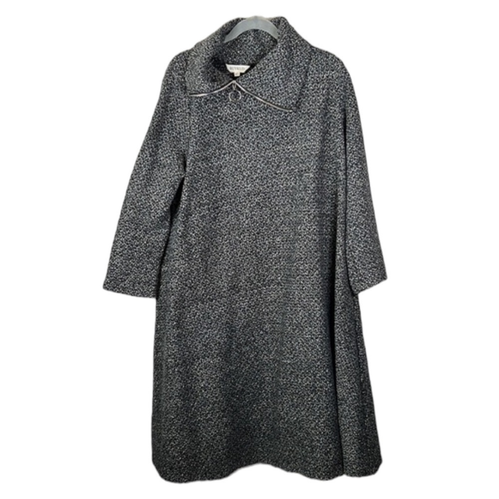 BUYKUD Plus Size Black and White Marbled Sweater Dress Robe Size M/L